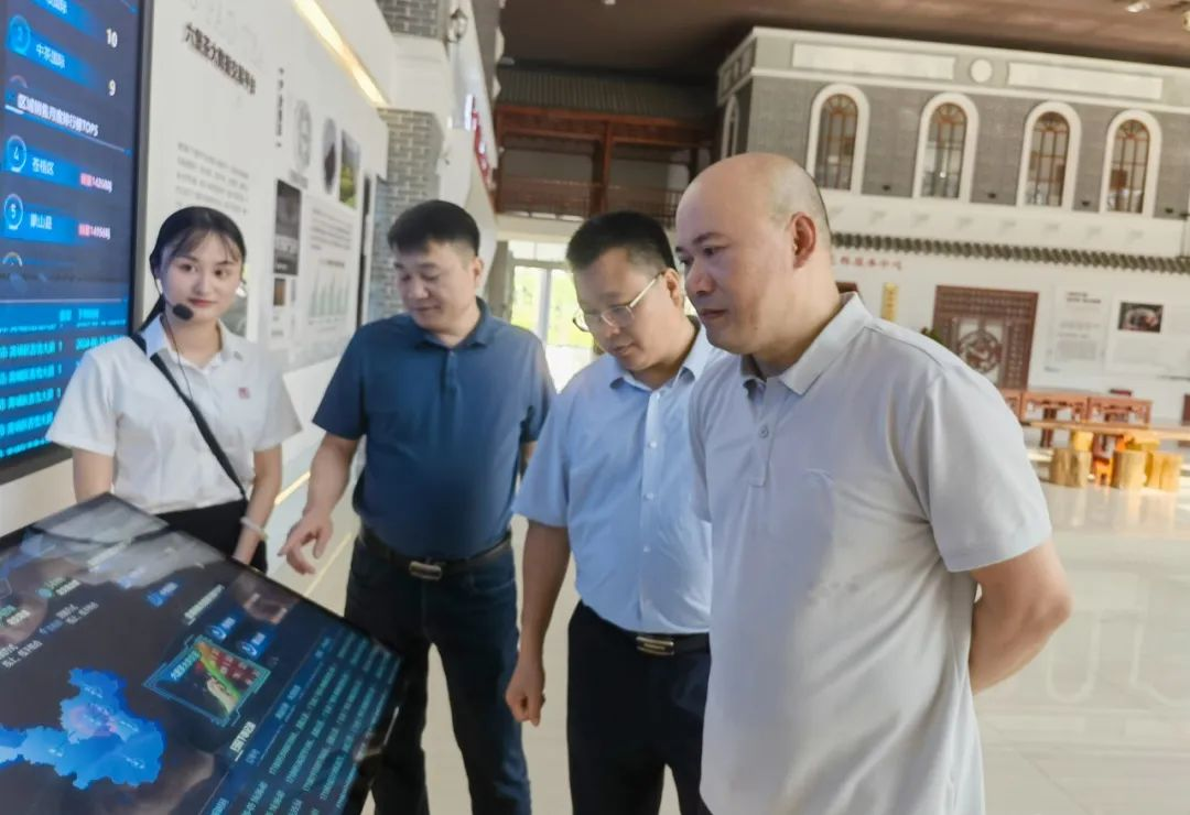 履新职 谋新篇——六堡茶公司新任领导班子深入各项目现场悉心调研谋发展